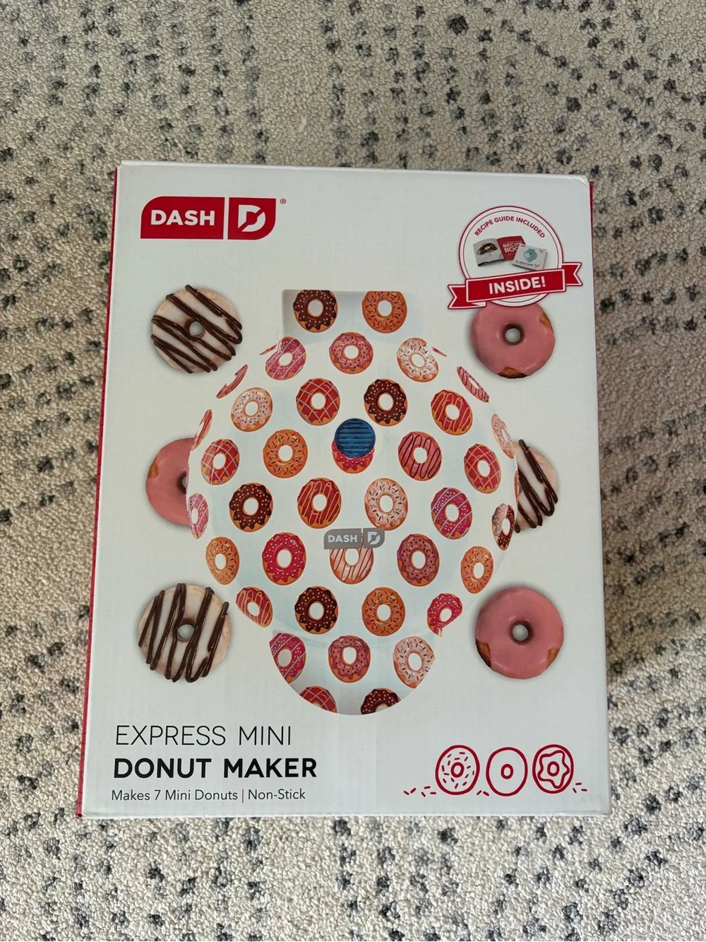 Ash Express Mini Donut Maker in White